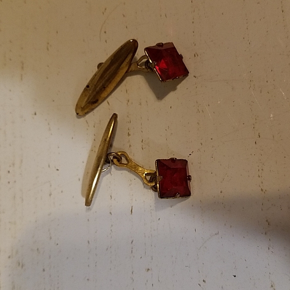 Vintage Kitschy Costume Gold with Red Stone Mens Cuff Links - Picture 1 of 3
